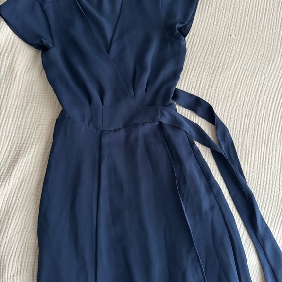 ARITZIA - Babaton Lexia Dress - Maxi V-neck Wrap Dress - Picture 12 of 13